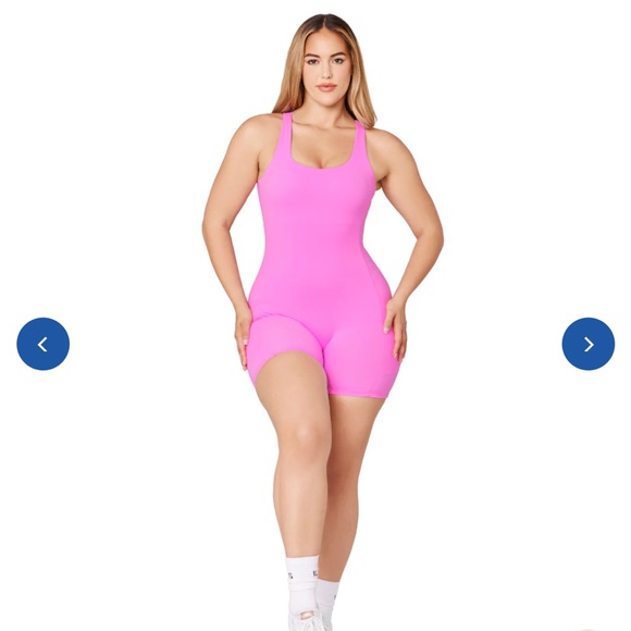 ILUS Bare Short Bodysuit and Confidence Bolero Set in Pastel Bubble Gum Pink - Picture 2 of 13